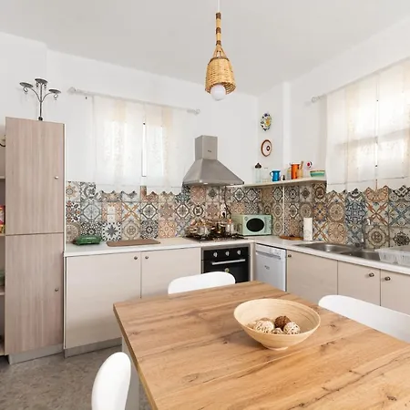 Chrysanthi's Stone House 阿凡投