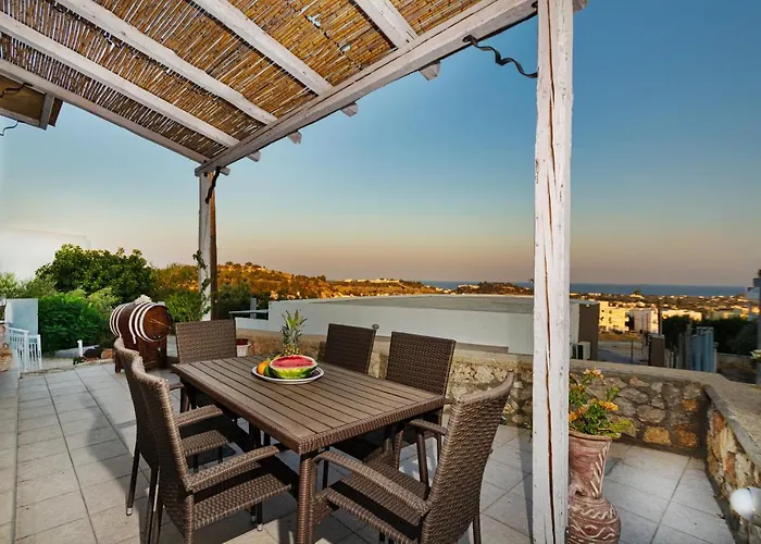 Tatil Evi Chrysanthi's Stone House Afantou