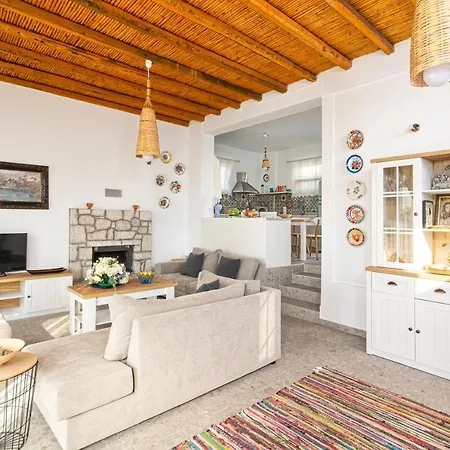 Chrysanthi's Stone House בית נופש אפאנטו