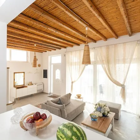 Chrysanthi's Stone House בית נופש אפאנטו