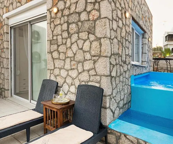 Chrysanthi's Stone House Ferienhaus *